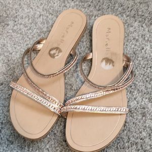 🌻 Glitzy sandals 🌻